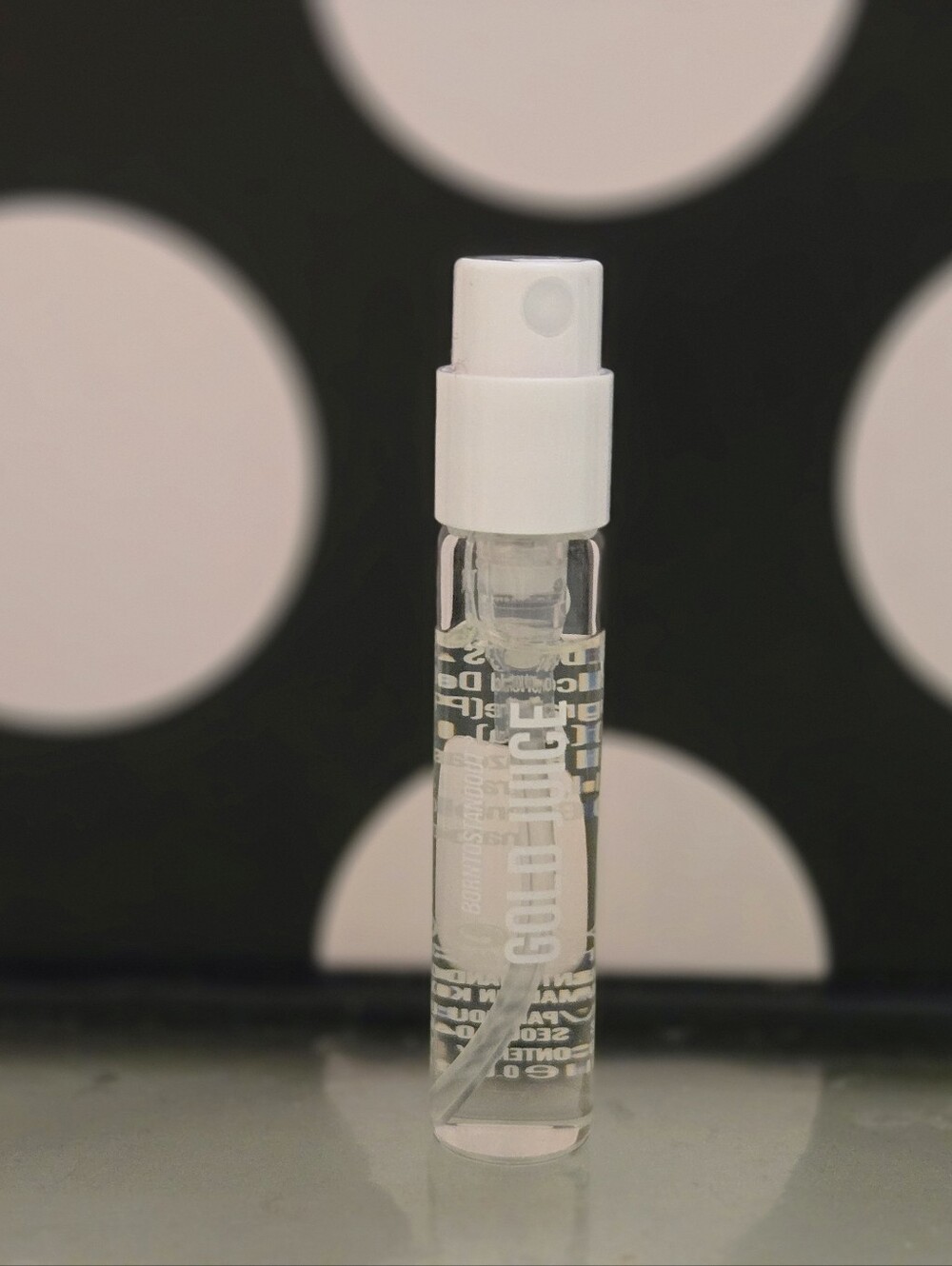 ✨️BornToStandOut Gold Juice SAMPLE✨️